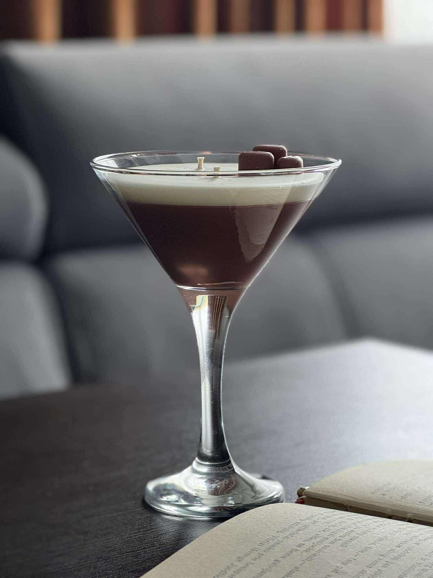 Accorn sojų espresso martini žvakė